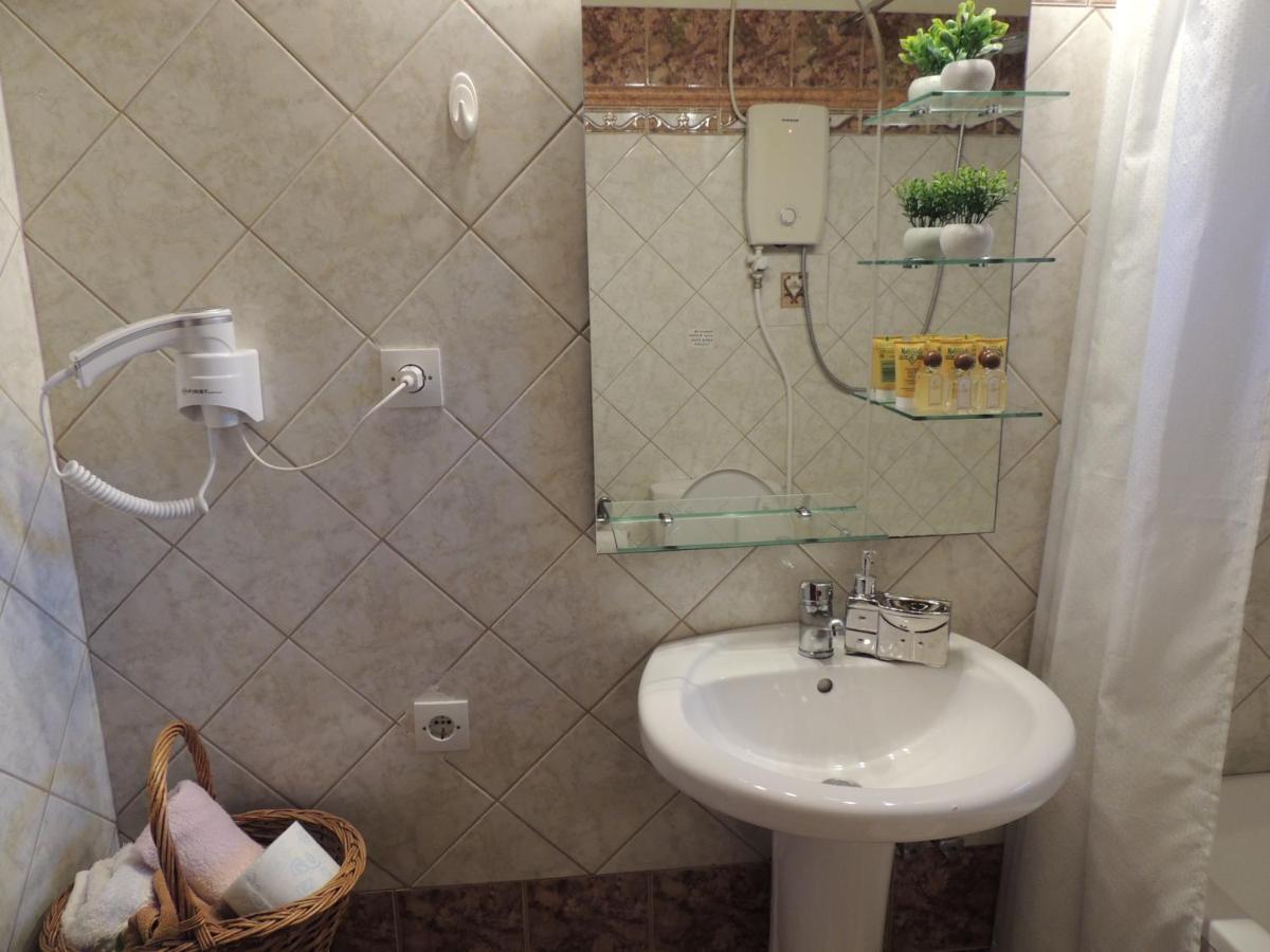 Prespes Lake View Family Apartment Флорина Экстерьер фото