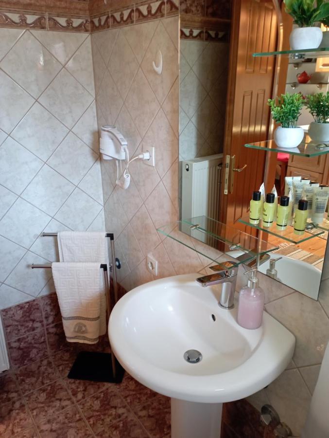 Prespes Lake View Family Apartment Флорина Экстерьер фото
